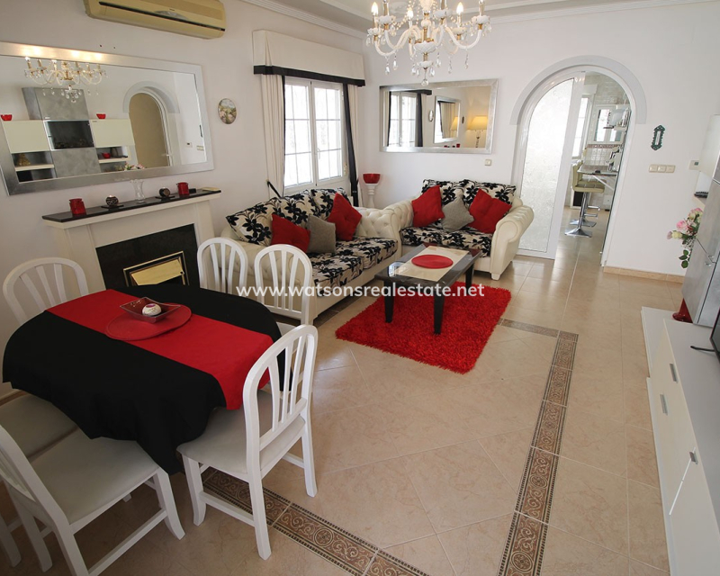 Revente - Maison Individuelle - Urb. La Marina