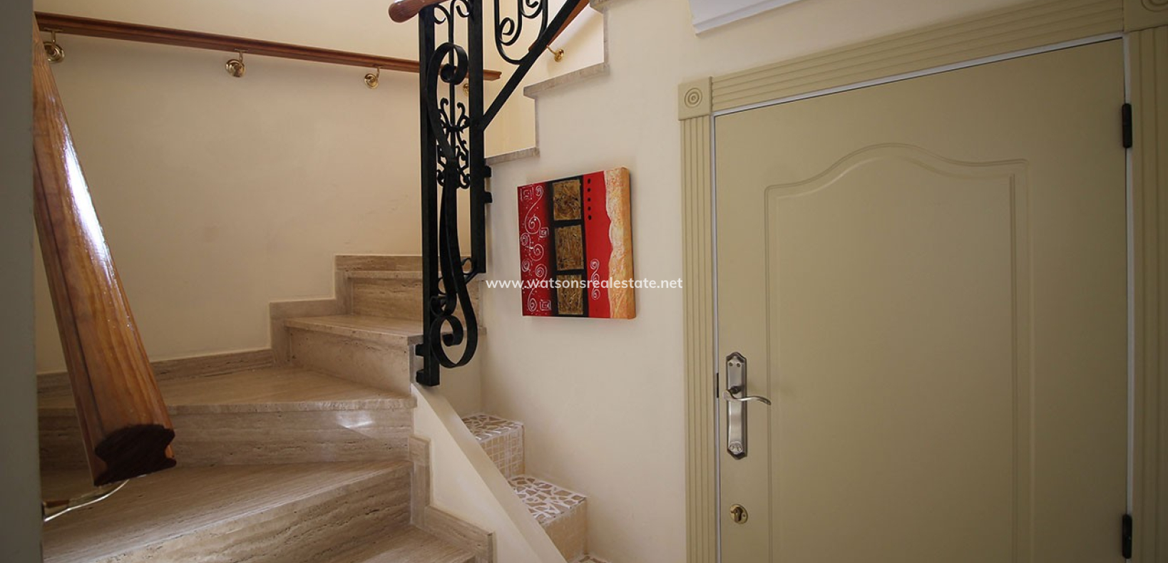 Revente - Maison Individuelle - Urb. La Marina