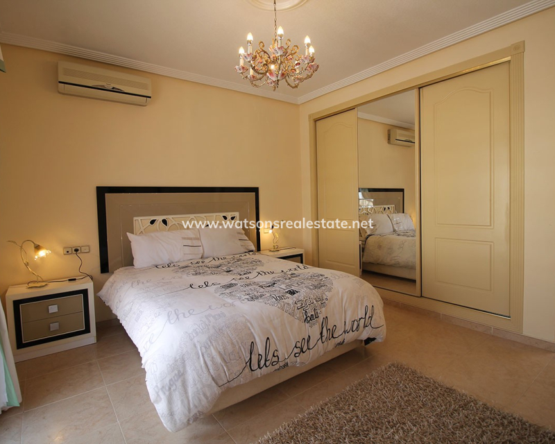 Revente - Maison Individuelle - Urb. La Marina