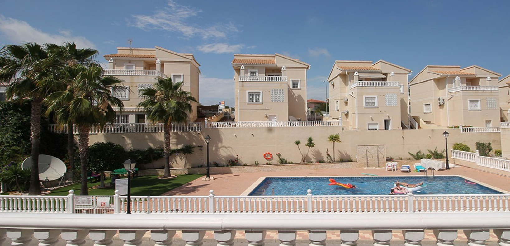 Revente - Maison Individuelle - Urb. La Marina