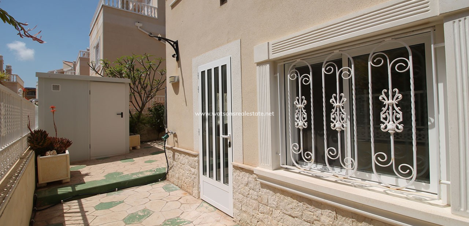 Revente - Maison Individuelle - Urb. La Marina
