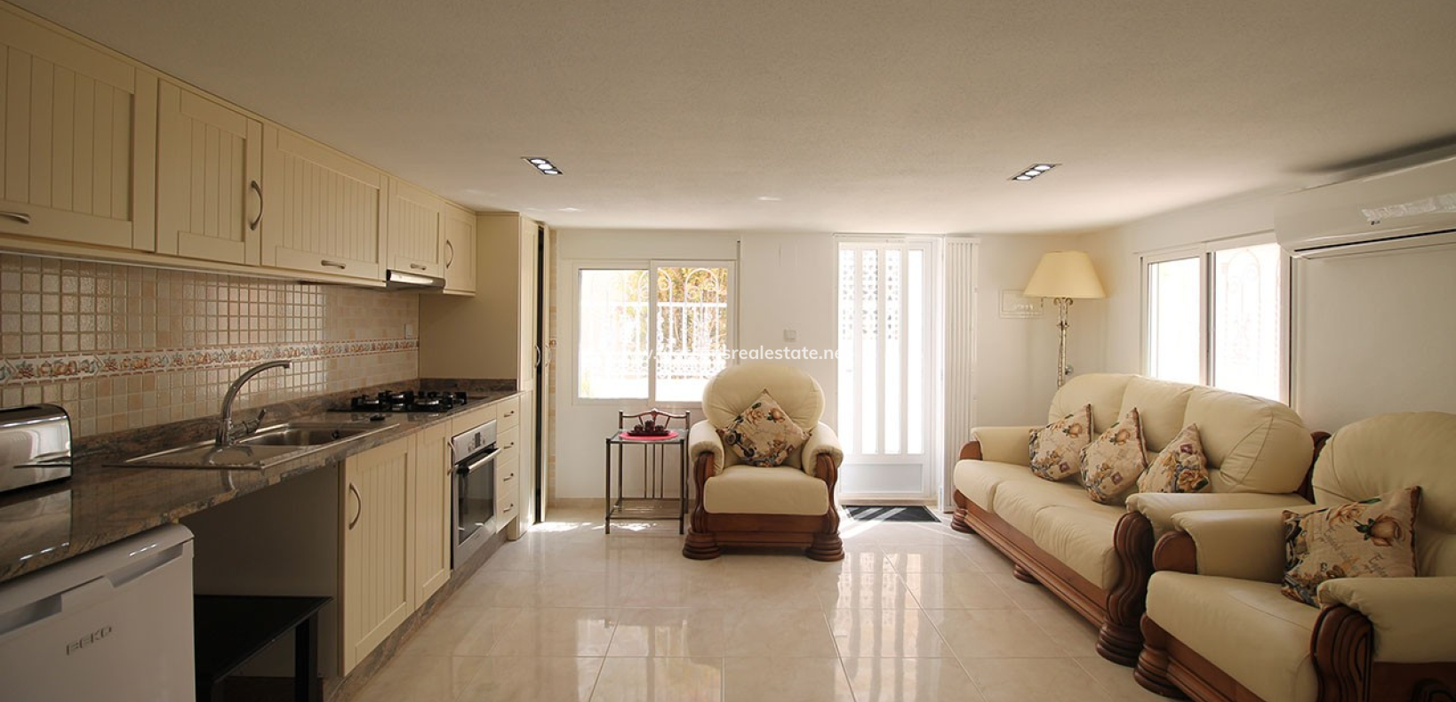 Revente - Maison Individuelle - Urb. La Marina
