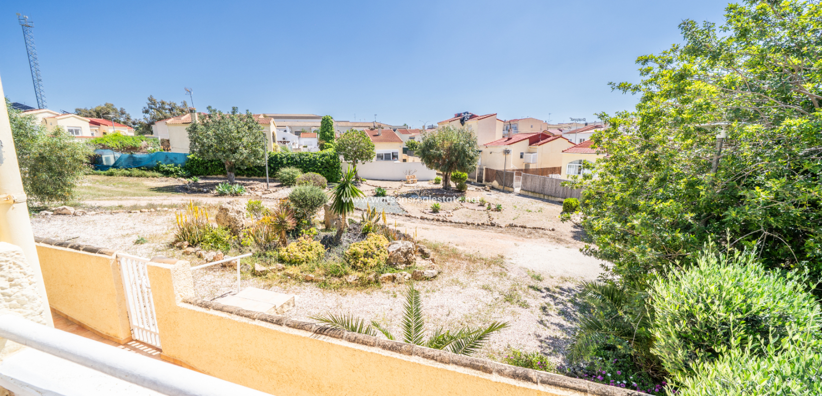 Revente - Maison Individuelle - Urb. La Marina