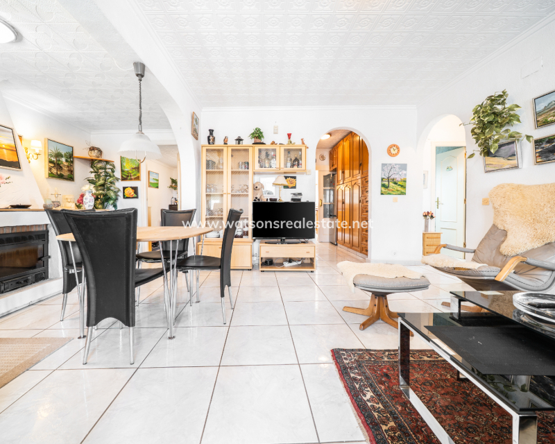 Revente - Maison Individuelle - Urb. La Marina