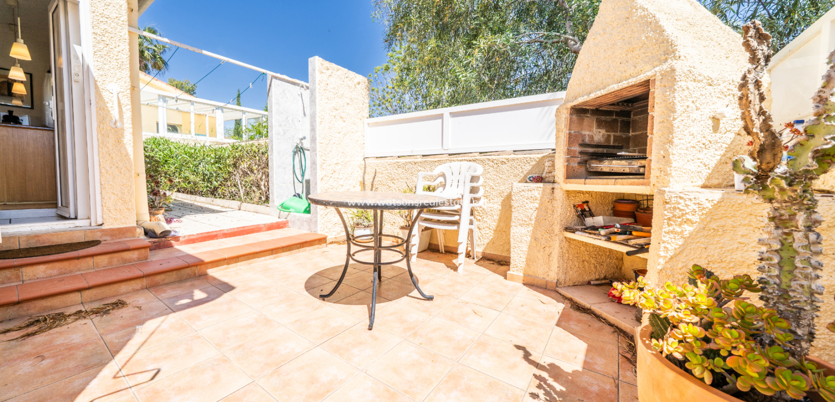 Revente - Maison Individuelle - Urb. La Marina