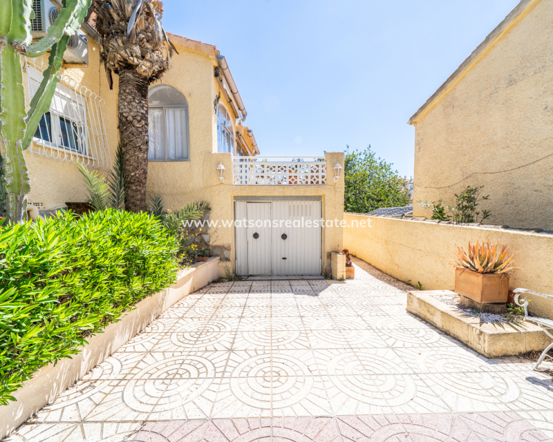 Revente - Maison Individuelle - Urb. La Marina