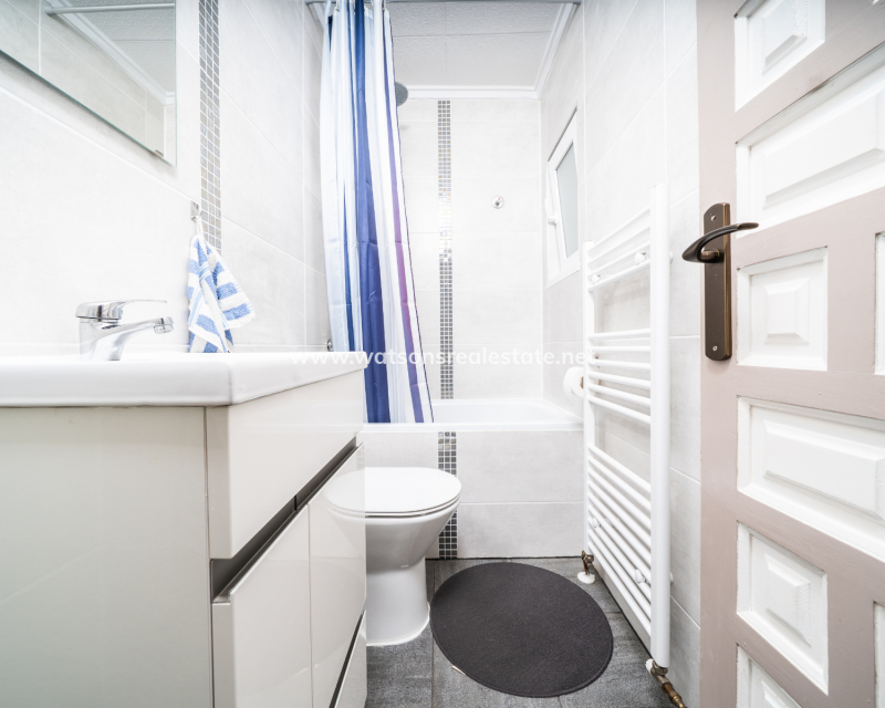 Revente - Maison Individuelle - Urb. La Marina