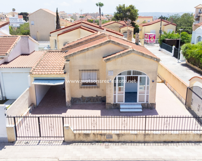 Revente - Maison Individuelle - Urb. La Marina