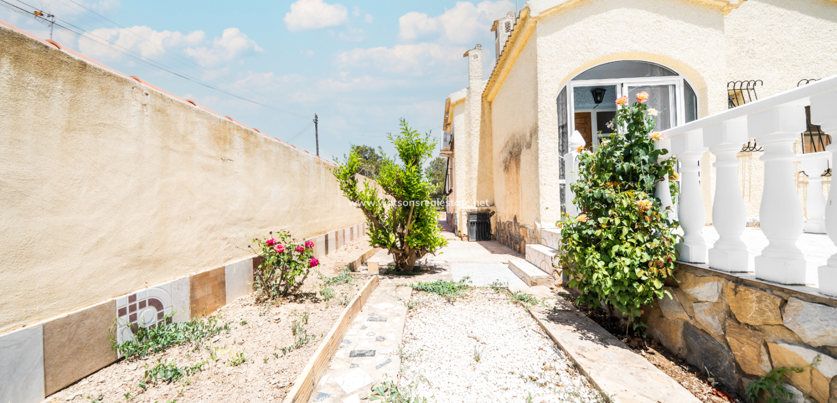 Revente - Maison Individuelle - Urb. La Marina