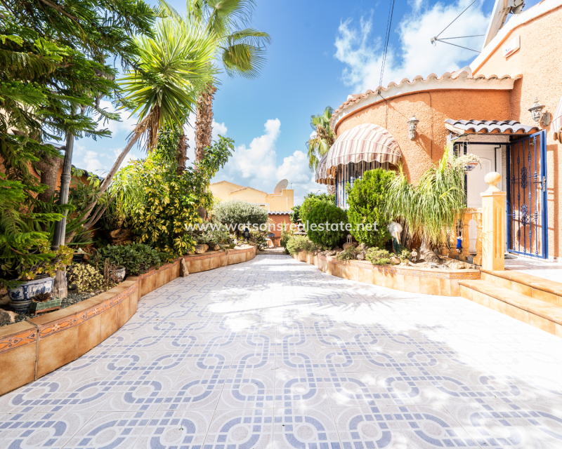 Revente - Maison Individuelle - Urb. La Marina