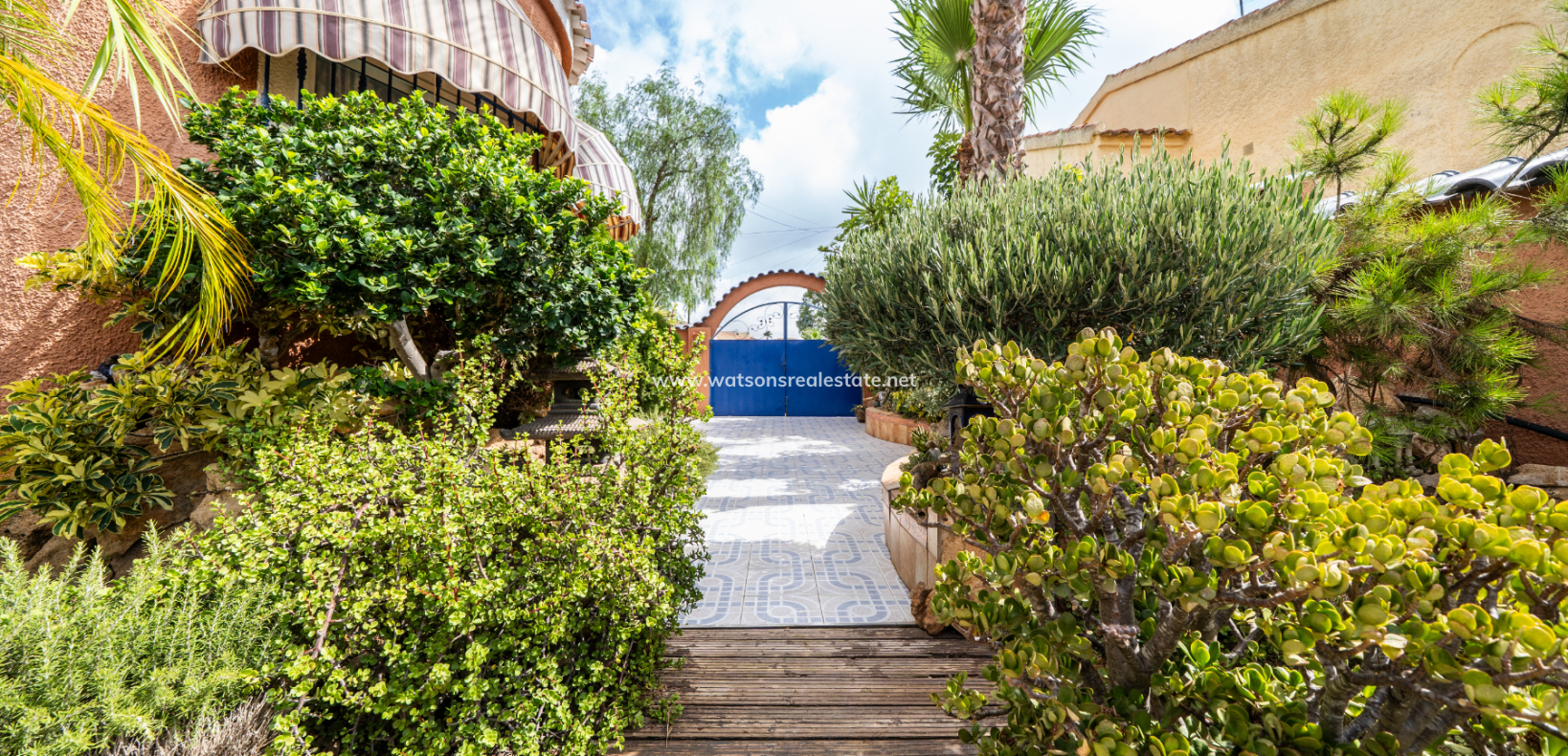 Revente - Maison Individuelle - Urb. La Marina