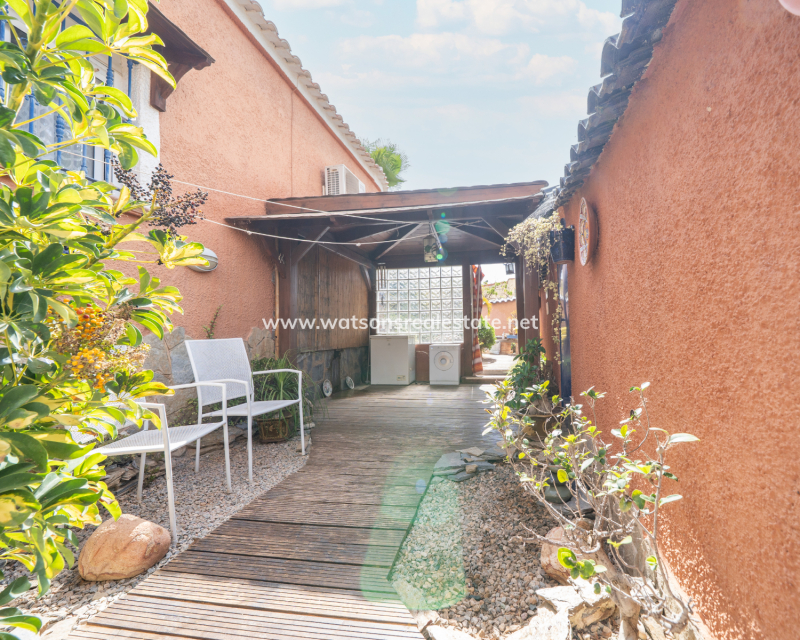 Revente - Maison Individuelle - Urb. La Marina