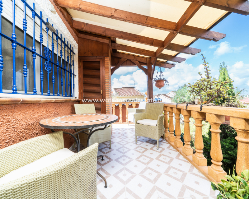 Revente - Maison Individuelle - Urb. La Marina