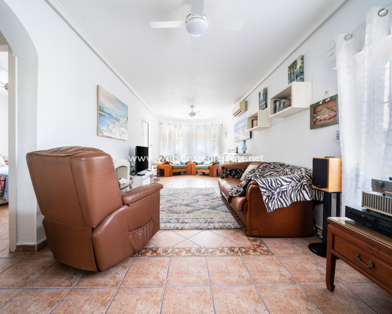 Revente - Maison Individuelle - Urb. La Marina