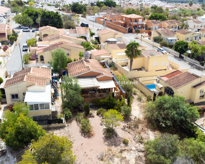 Revente - Maison Individuelle - Urb. La Marina