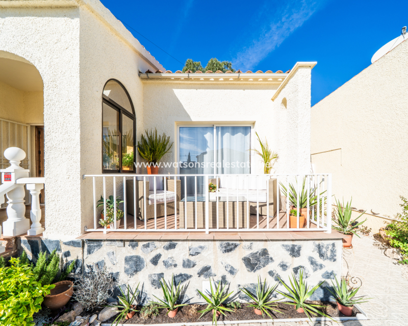 Revente - Maison Individuelle - Urb. La Marina