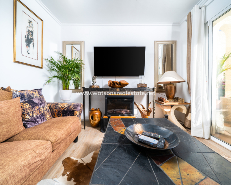 Revente - Maison Individuelle - Urb. La Marina