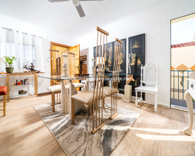 Revente - Maison Individuelle - Urb. La Marina