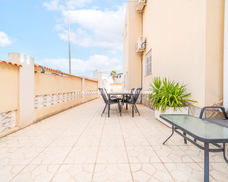 Revente - Maison Individuelle - Urb. La Marina