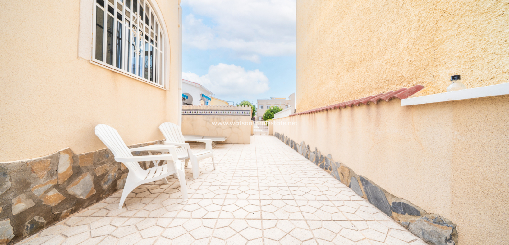 Revente - Maison Individuelle - Urb. La Marina