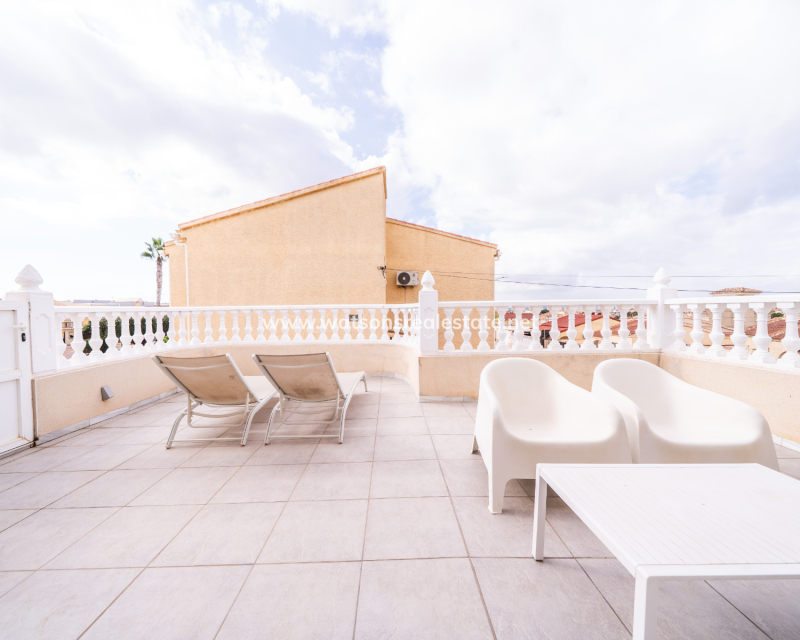 Revente - Maison Individuelle - Urb. La Marina