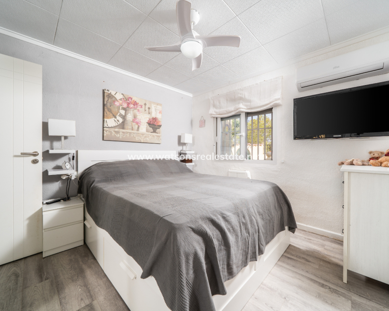 Revente - Maison Individuelle - Urb. La Marina