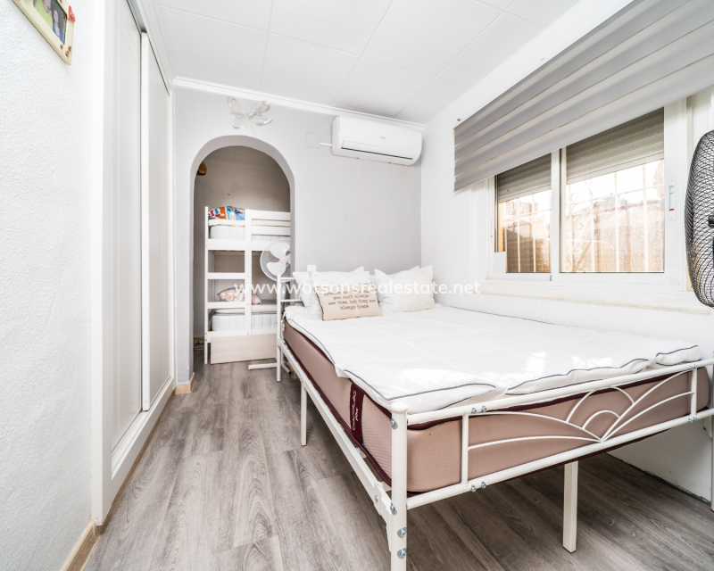 Revente - Maison Individuelle - Urb. La Marina