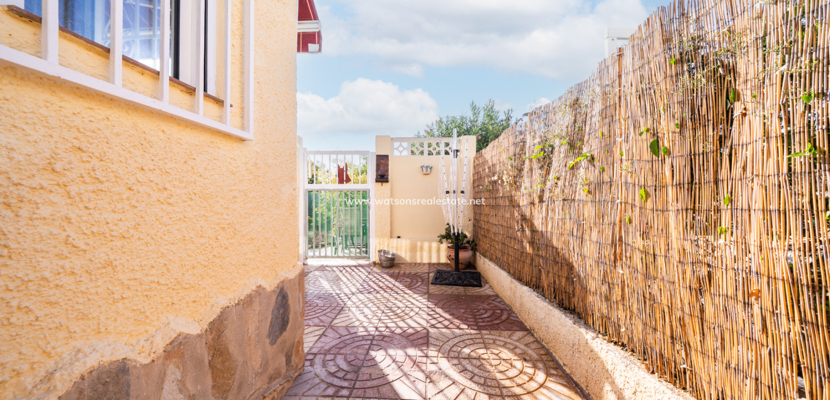 Revente - Maison Individuelle - Urb. La Marina