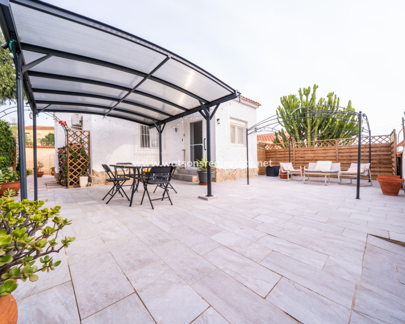 Revente - Maison Individuelle - Urb. La Marina