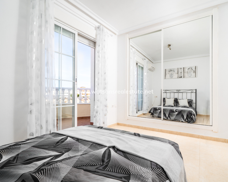 Revente - Maison Individuelle - Urb. La Marina