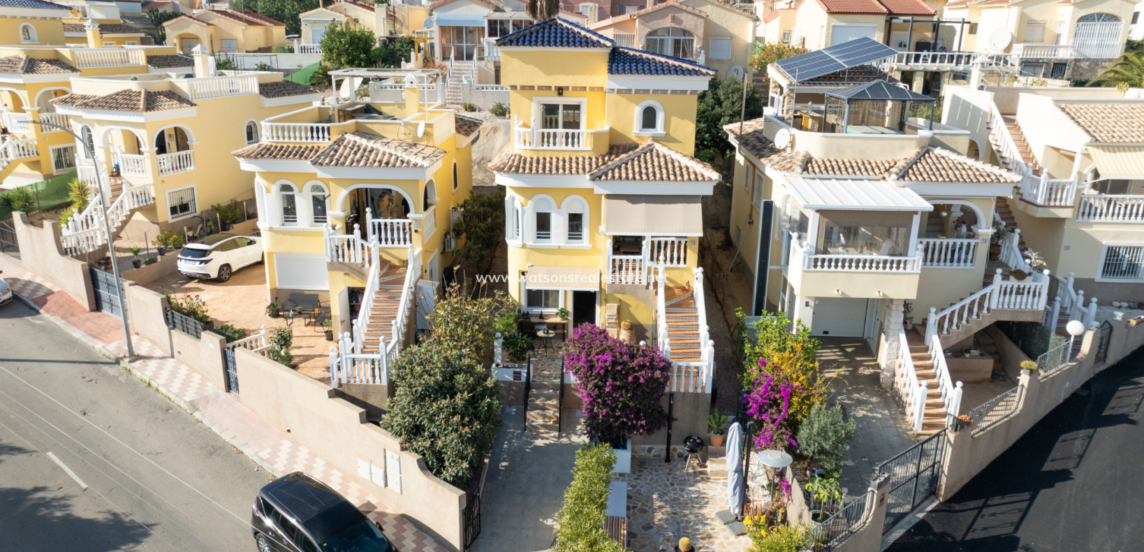 Revente - Maison Individuelle - Urb. La Marina