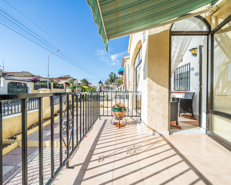 Revente - Maison Individuelle - Urb. La Marina