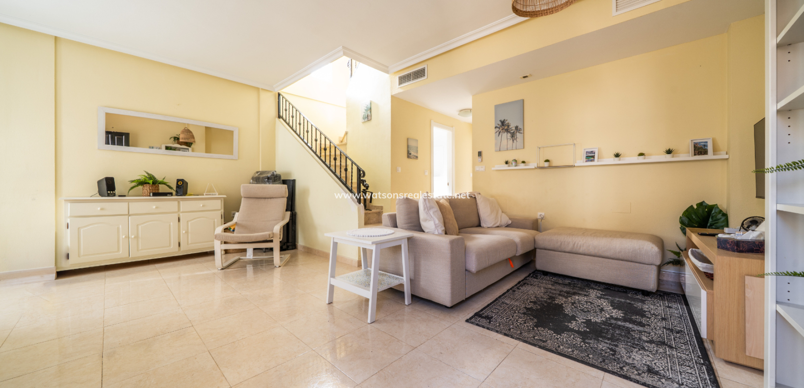 Revente - Maison Individuelle - Urb. La Marina