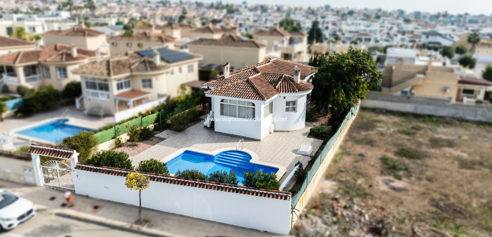 Revente - Maison Individuelle - Urb. La Marina