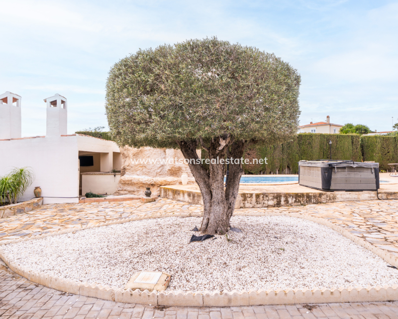 Revente - Maison Individuelle - Urb. La Marina