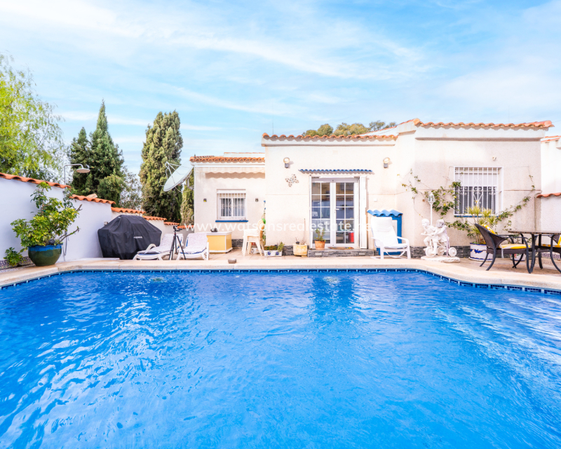 Revente - Maison Individuelle - Urb. La Marina