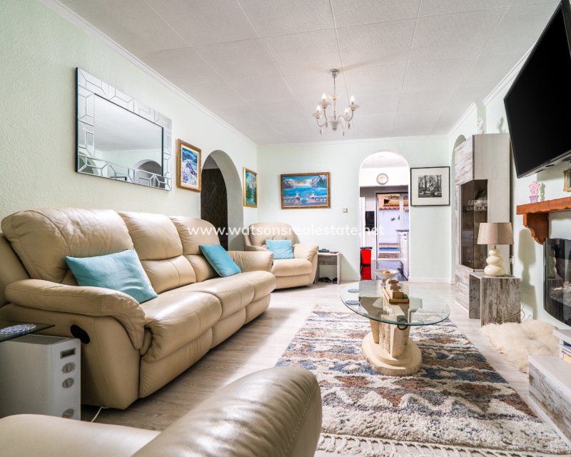 Revente - Maison Individuelle - Urb. La Marina