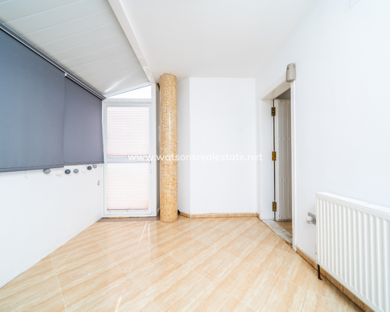 Revente - Maison Individuelle - Urb. La Marina