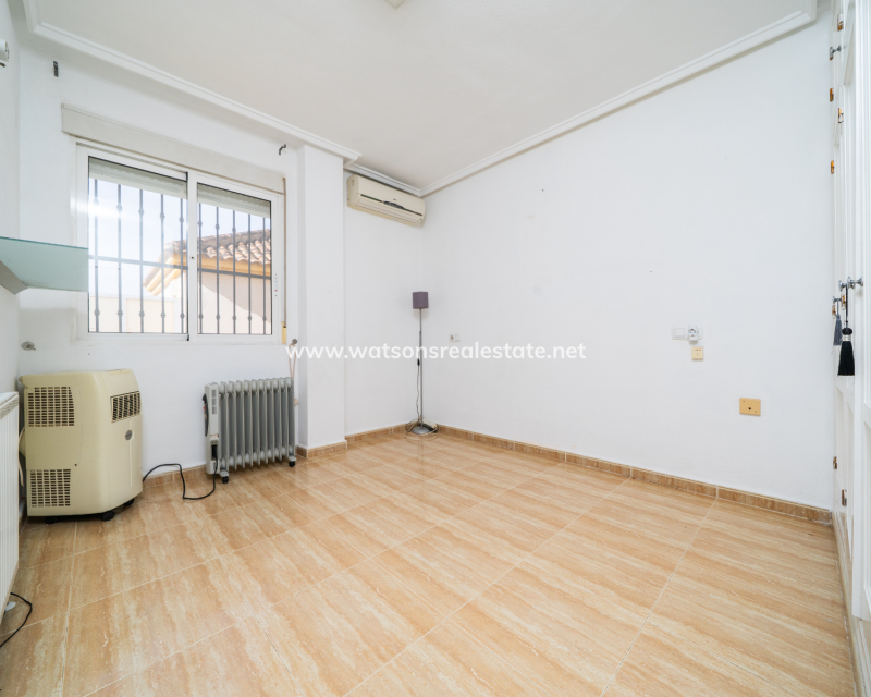 Revente - Maison Individuelle - Urb. La Marina