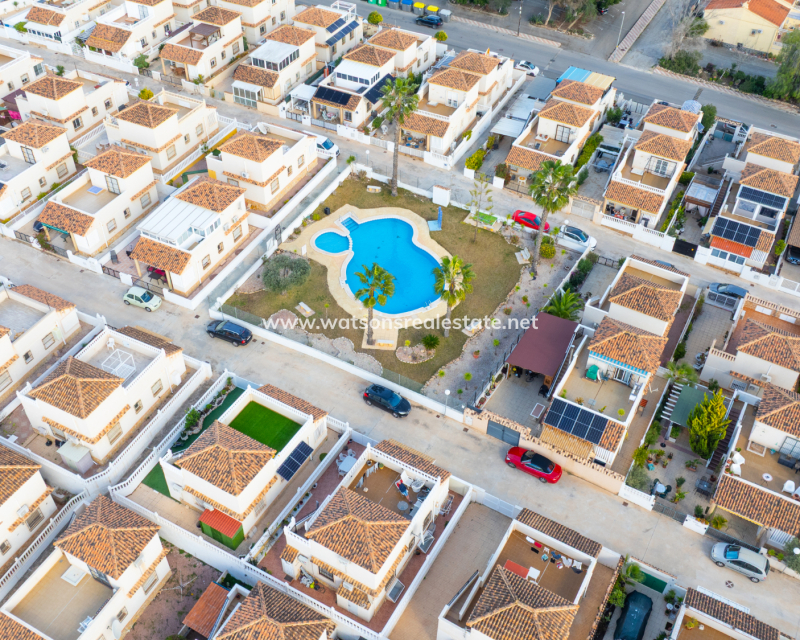 Revente - Maison Individuelle - Urb. La Marina