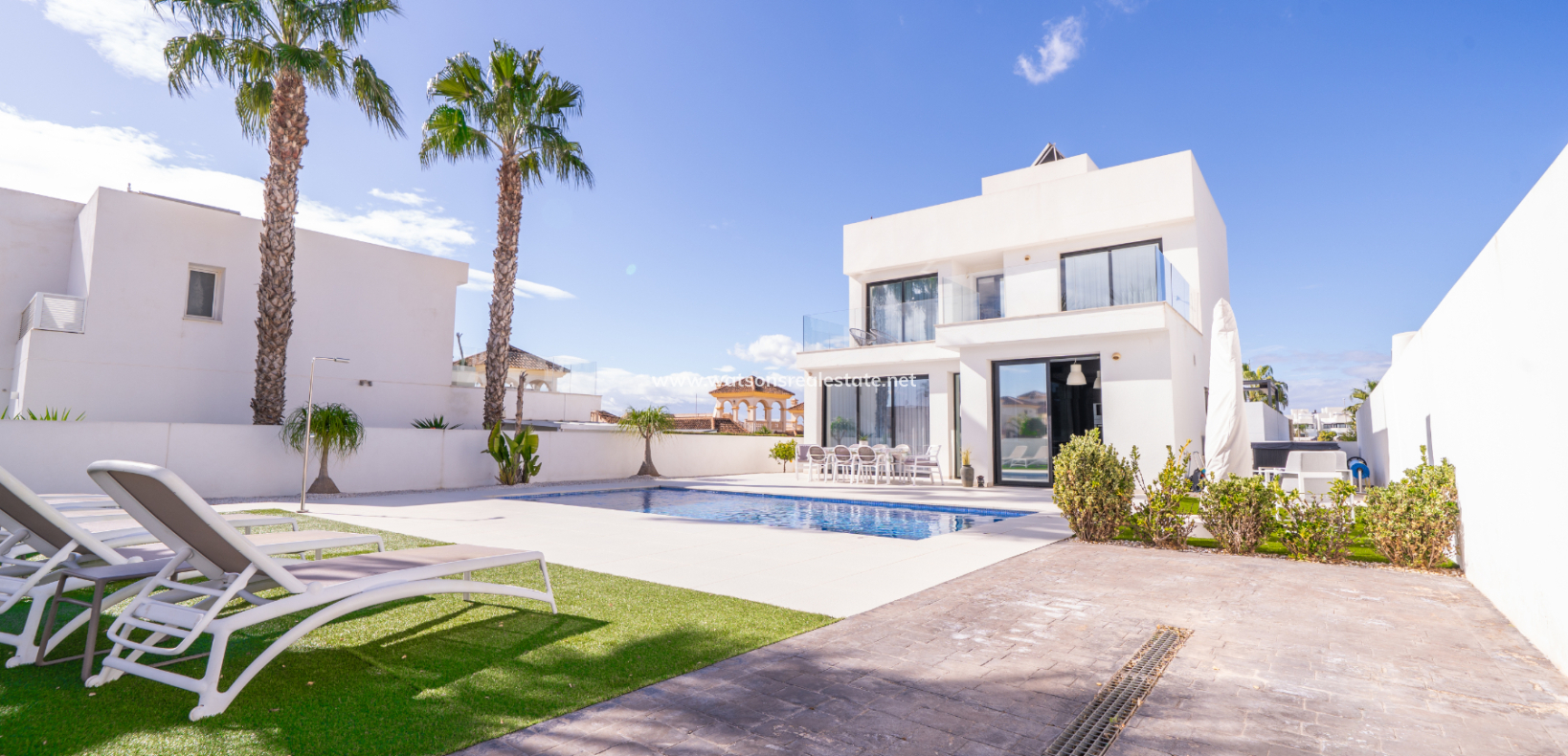 Revente - Maison Individuelle - Urb. La Marina