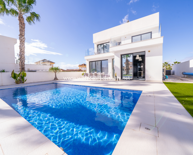 Revente - Maison Individuelle - Urb. La Marina