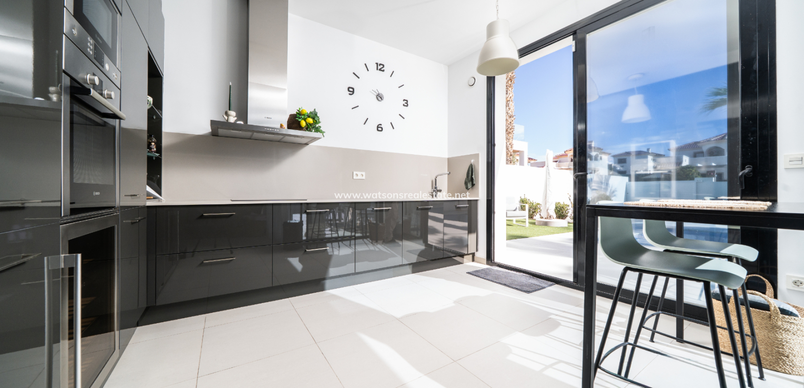 Revente - Maison Individuelle - Urb. La Marina