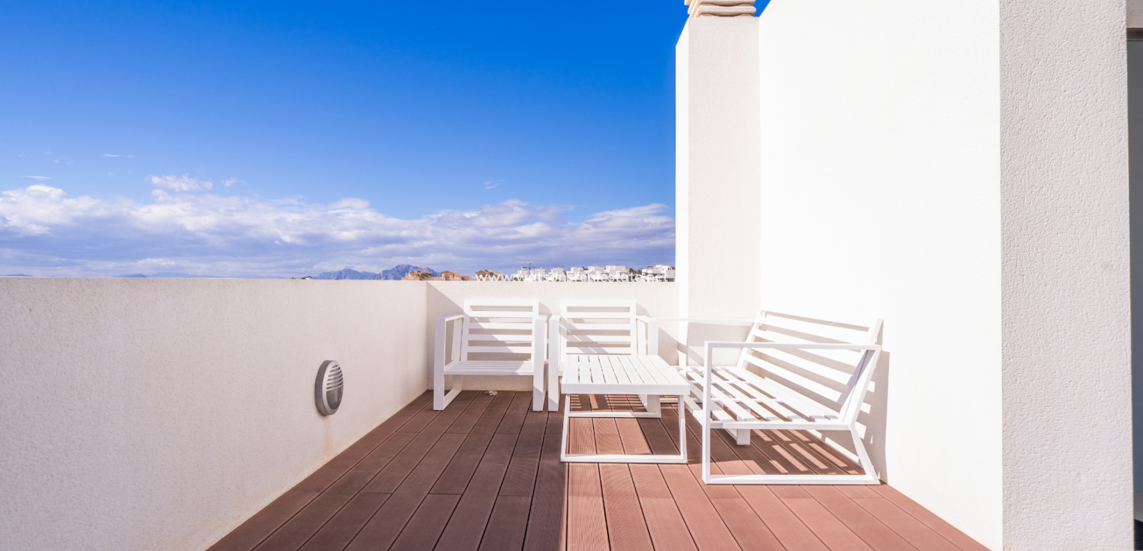 Revente - Maison Individuelle - Urb. La Marina