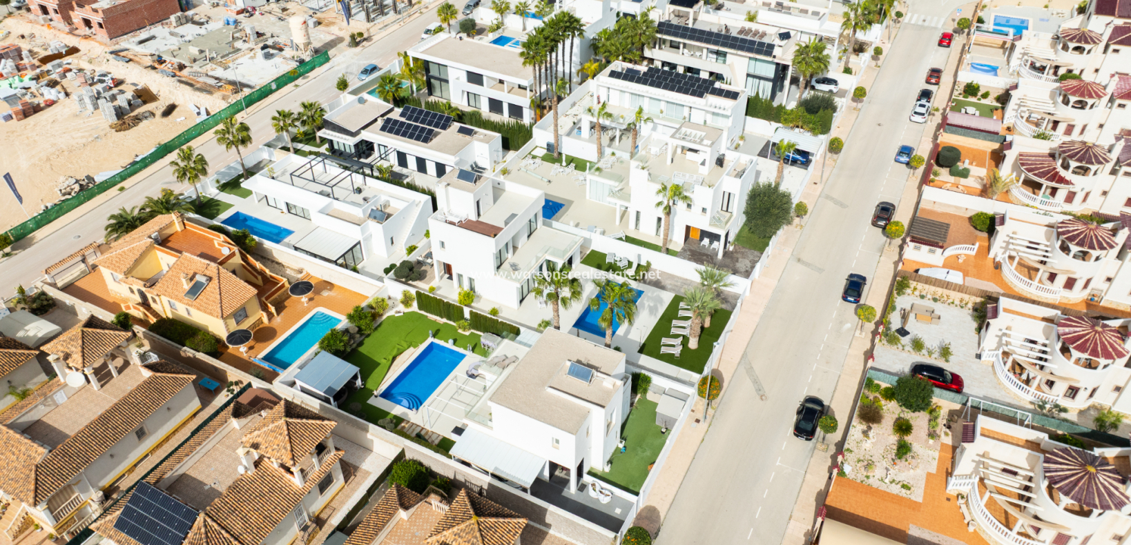 Revente - Maison Individuelle - Urb. La Marina