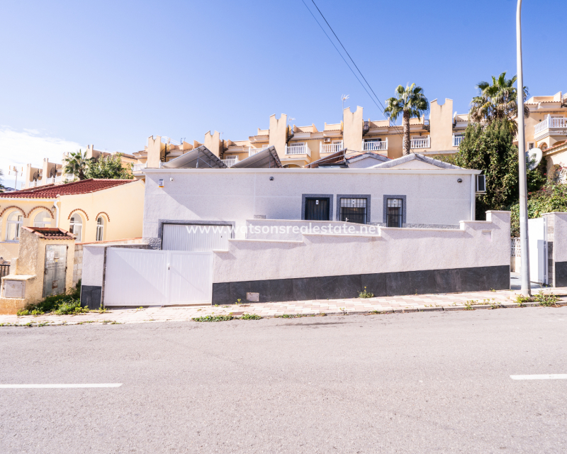 Revente - Maison Individuelle - Urb. La Marina