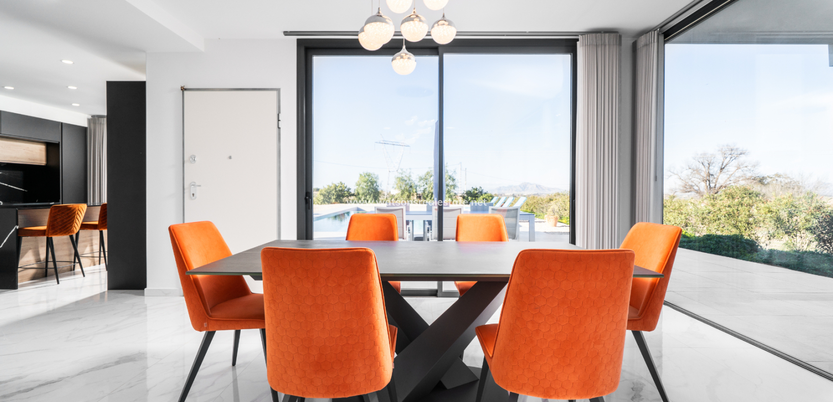 Revente - Maison Individuelle - Urb. La Marina