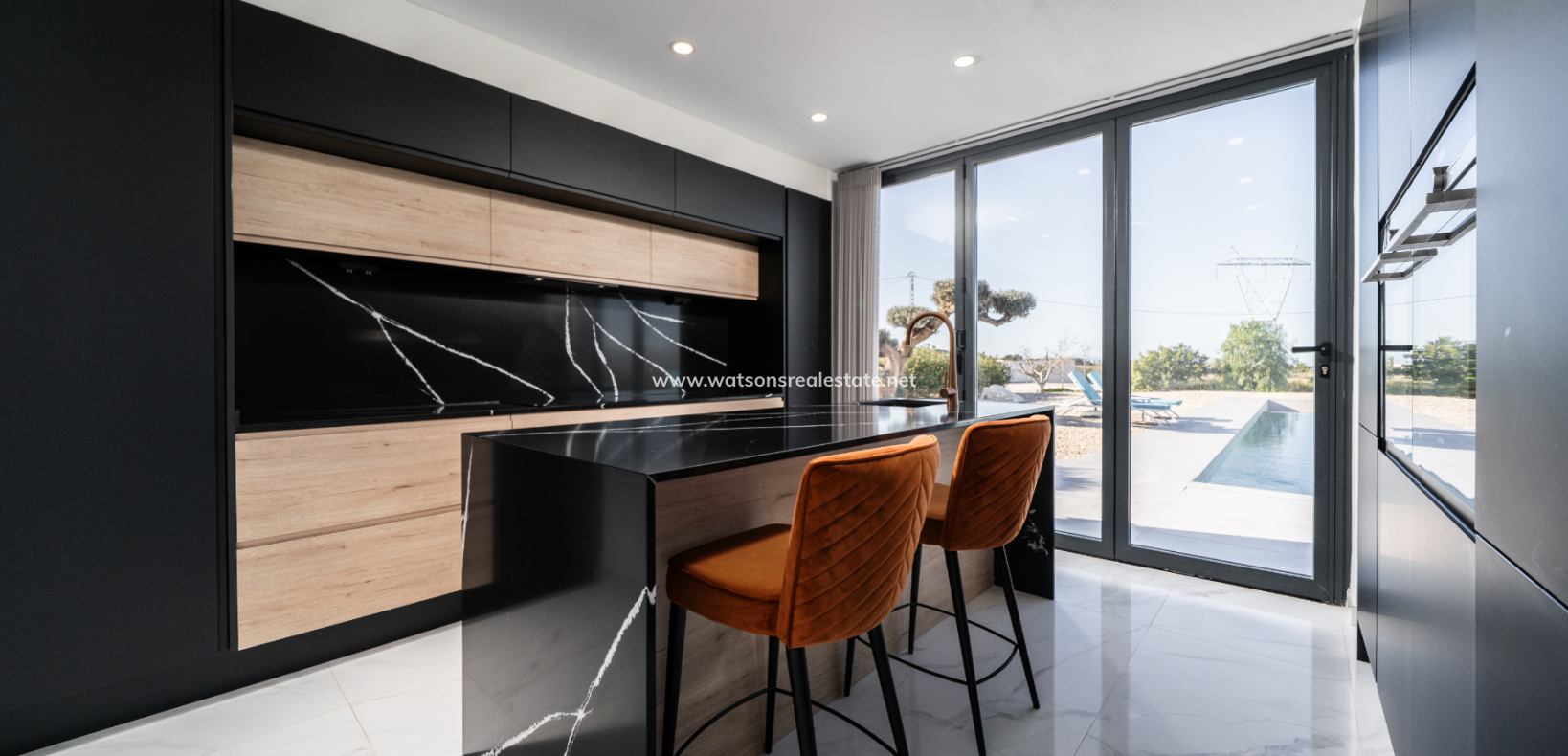 Revente - Maison Individuelle - Urb. La Marina