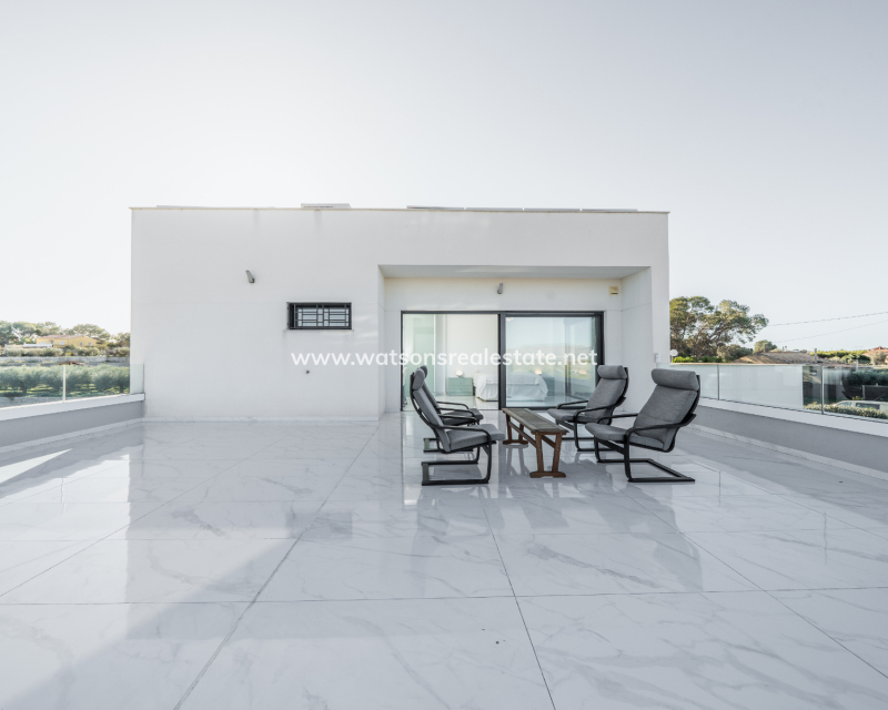 Revente - Maison Individuelle - Urb. La Marina