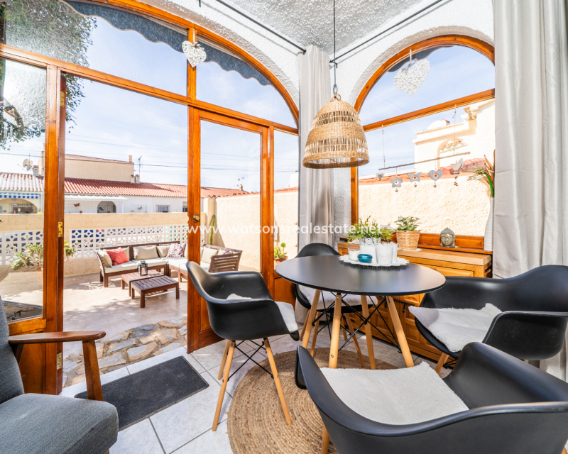 Revente - Maison Individuelle - Urb. La Marina